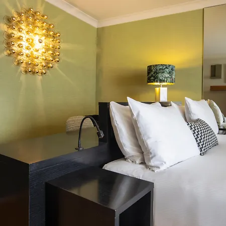 Hotel Brussels Airport By Ihg